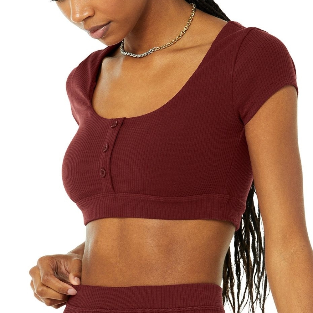NWOT ALO Yoga Blissful Ribbed Sports Bra